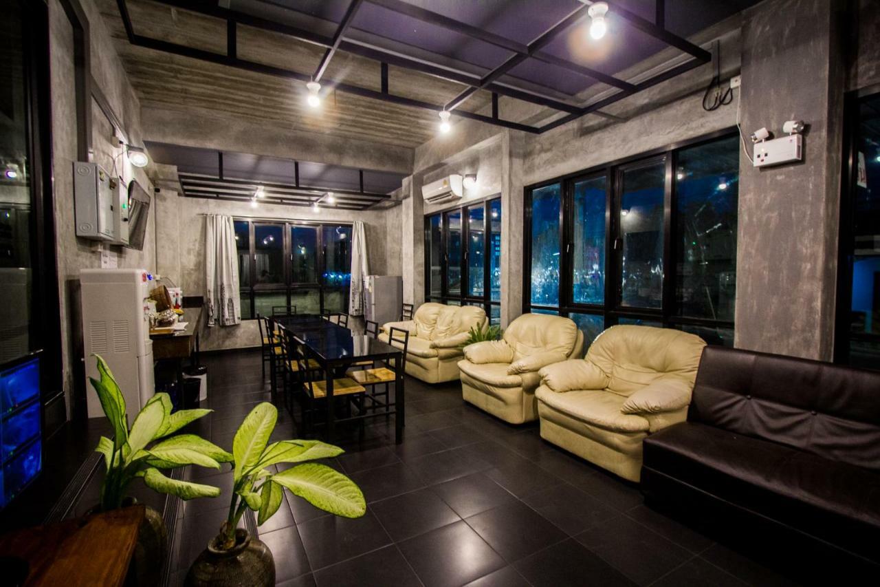 The Sky Loft Hotel Pathum Thani Ngoại thất bức ảnh