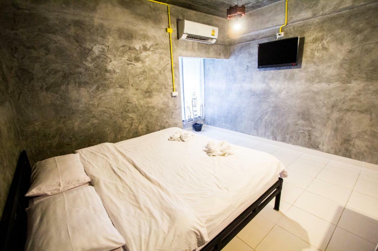 The Sky Loft Hotel Pathum Thani Ngoại thất bức ảnh