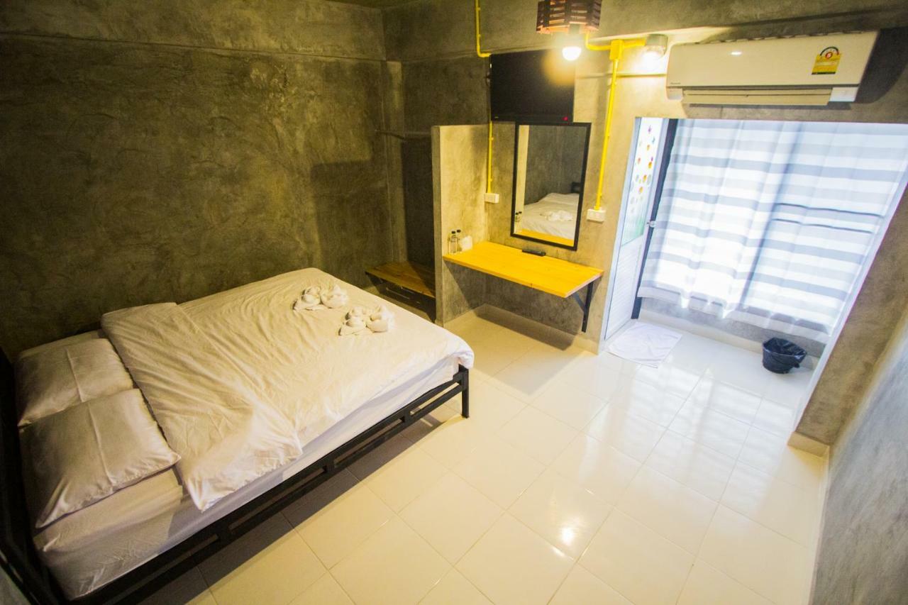The Sky Loft Hotel Pathum Thani Ngoại thất bức ảnh