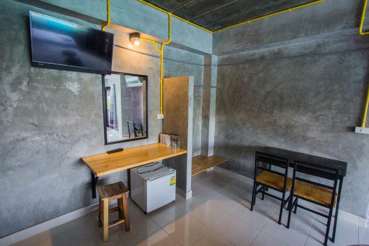 The Sky Loft Hotel Pathum Thani Ngoại thất bức ảnh