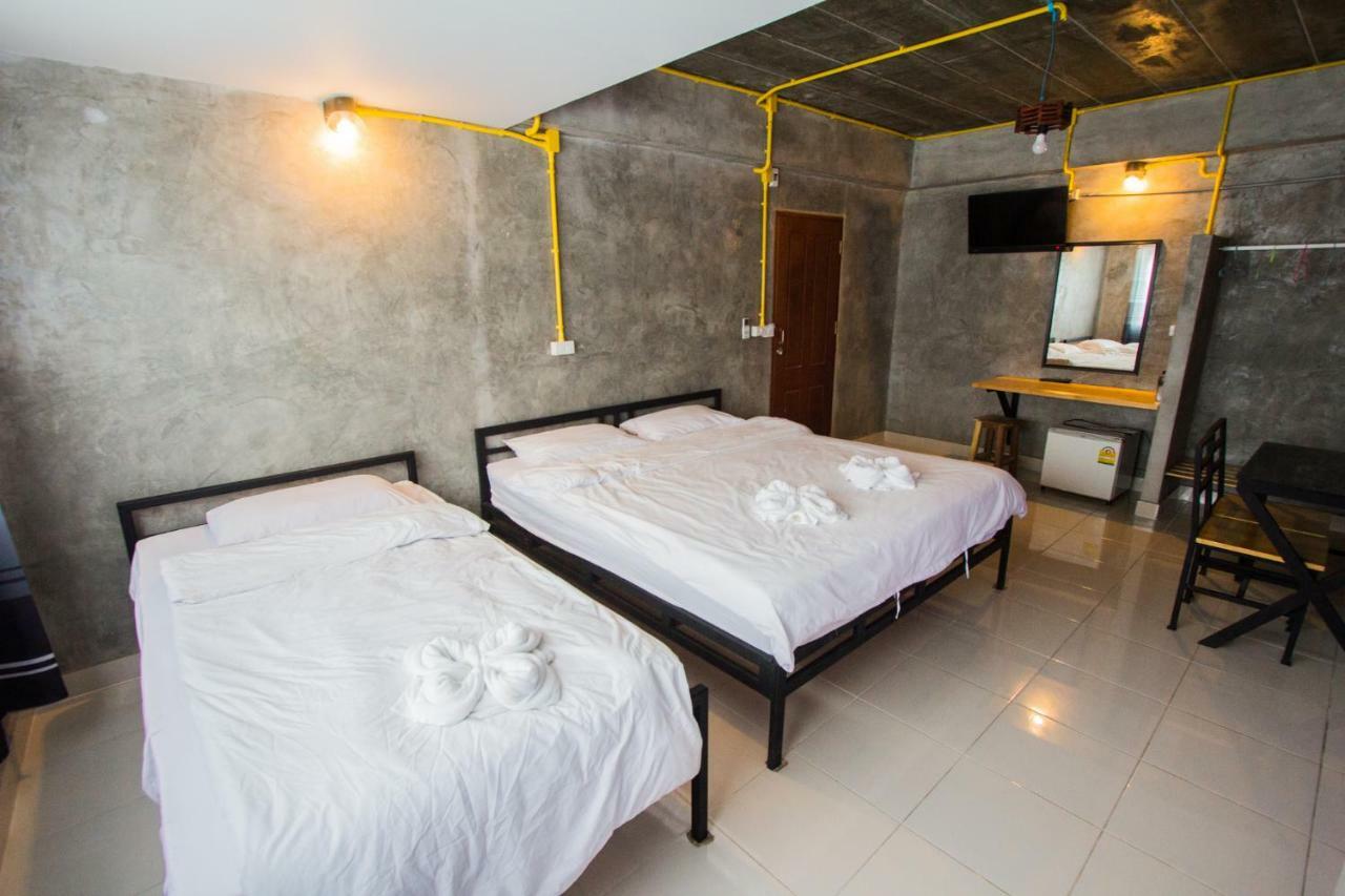 The Sky Loft Hotel Pathum Thani Ngoại thất bức ảnh