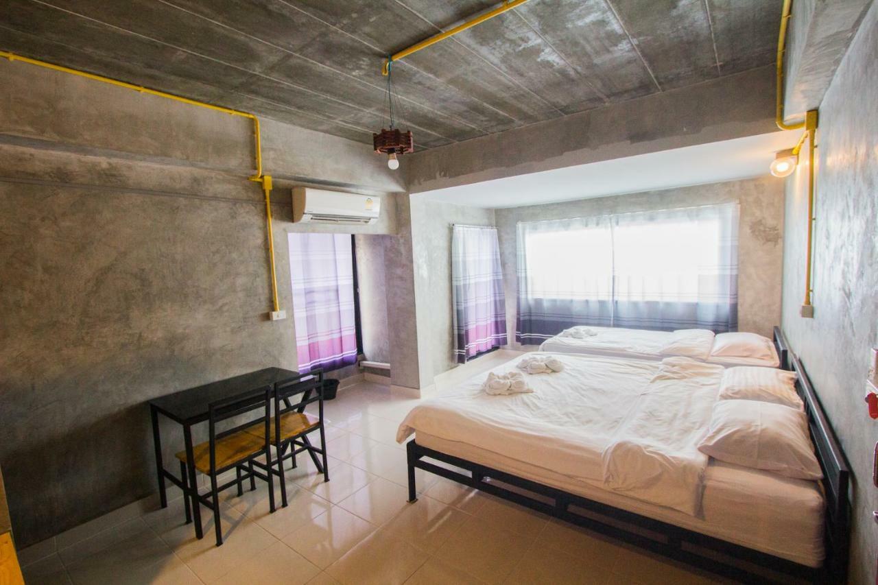 The Sky Loft Hotel Pathum Thani Ngoại thất bức ảnh