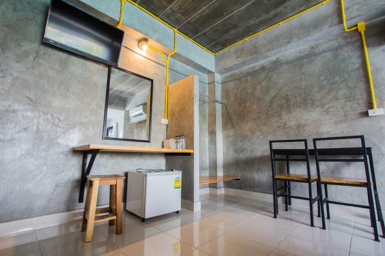 The Sky Loft Hotel Pathum Thani Ngoại thất bức ảnh