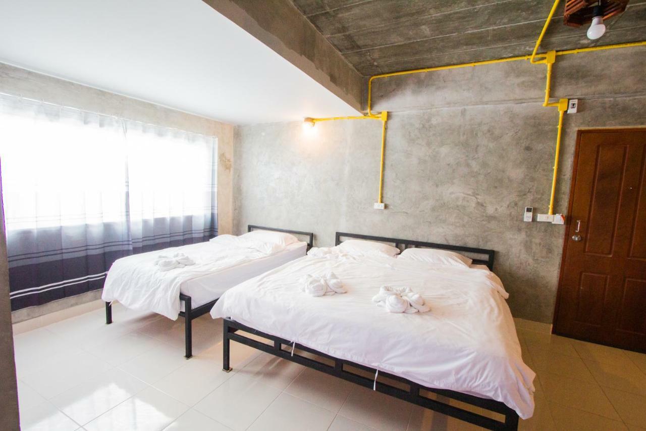 The Sky Loft Hotel Pathum Thani Ngoại thất bức ảnh